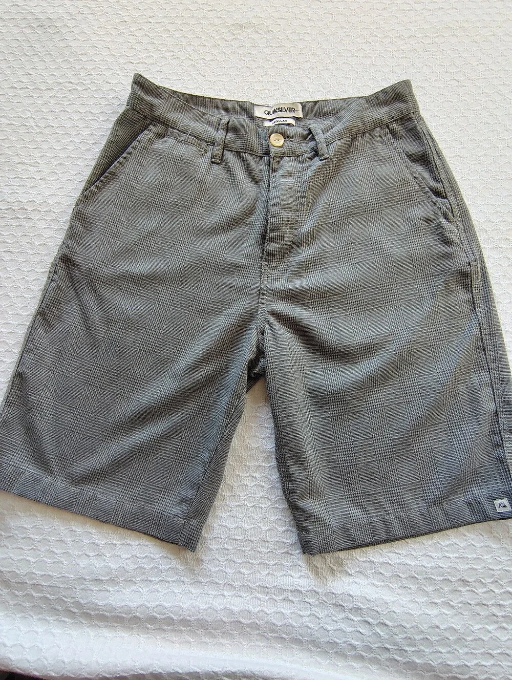 Quicksilver Gray Plaid Shorts Size 31.